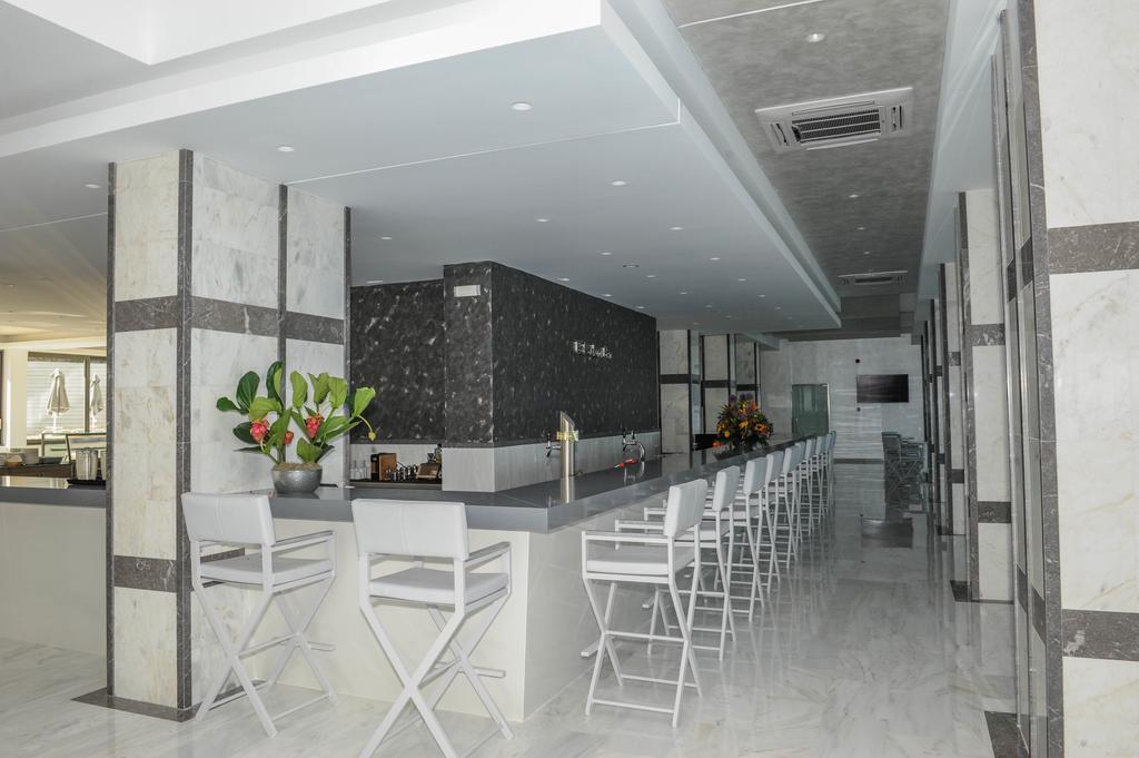 Rhodos Beach Hotel ภายนอก รูปภาพ