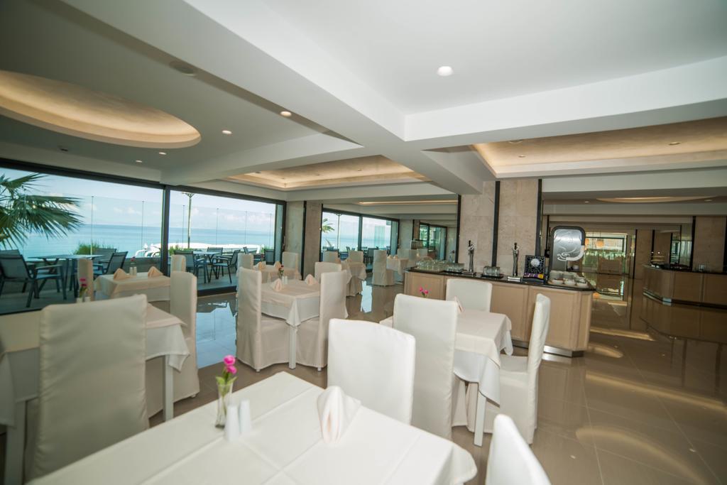 Rhodos Beach Hotel ภายนอก รูปภาพ