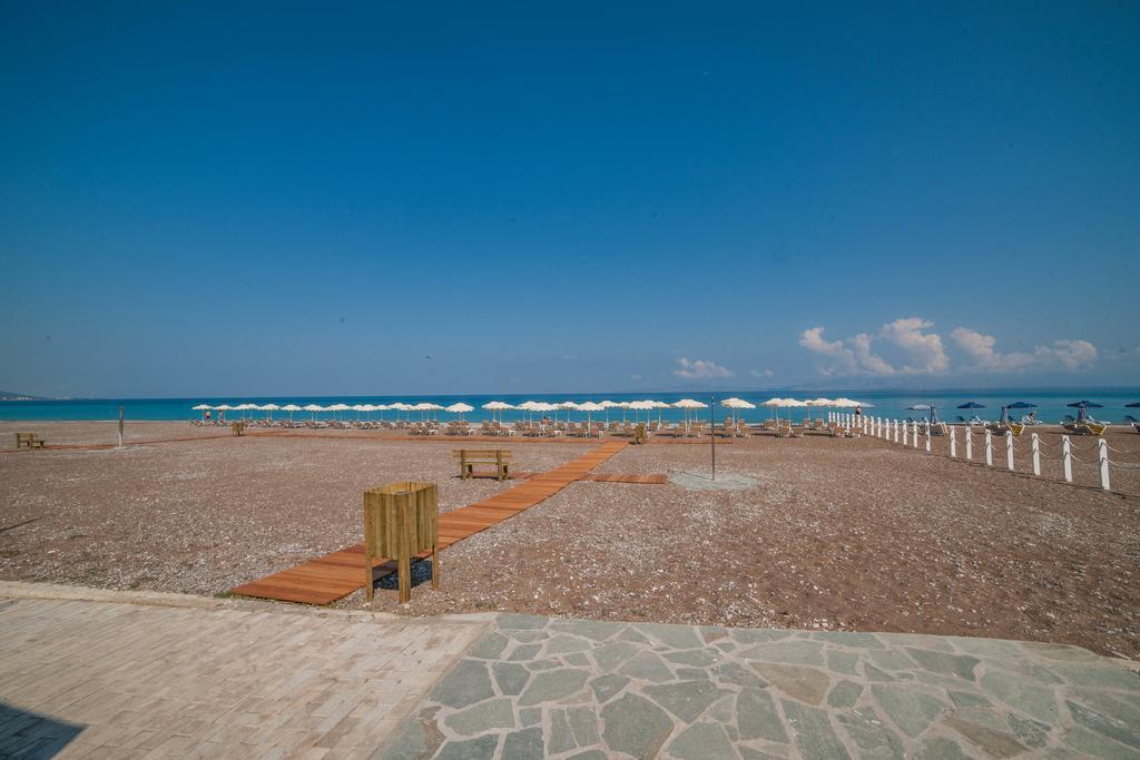 Rhodos Beach Hotel ภายนอก รูปภาพ
