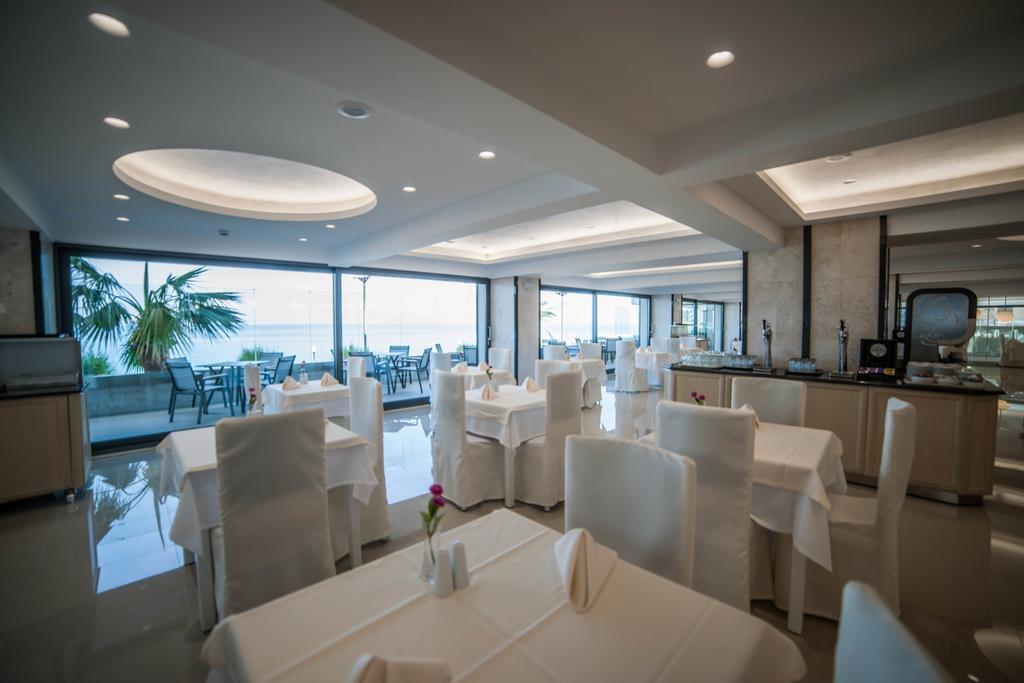 Rhodos Beach Hotel ภายนอก รูปภาพ