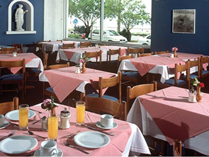 Rhodos Beach Hotel ภายนอก รูปภาพ